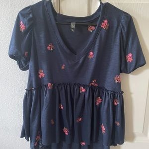 francesca’s flowy top
